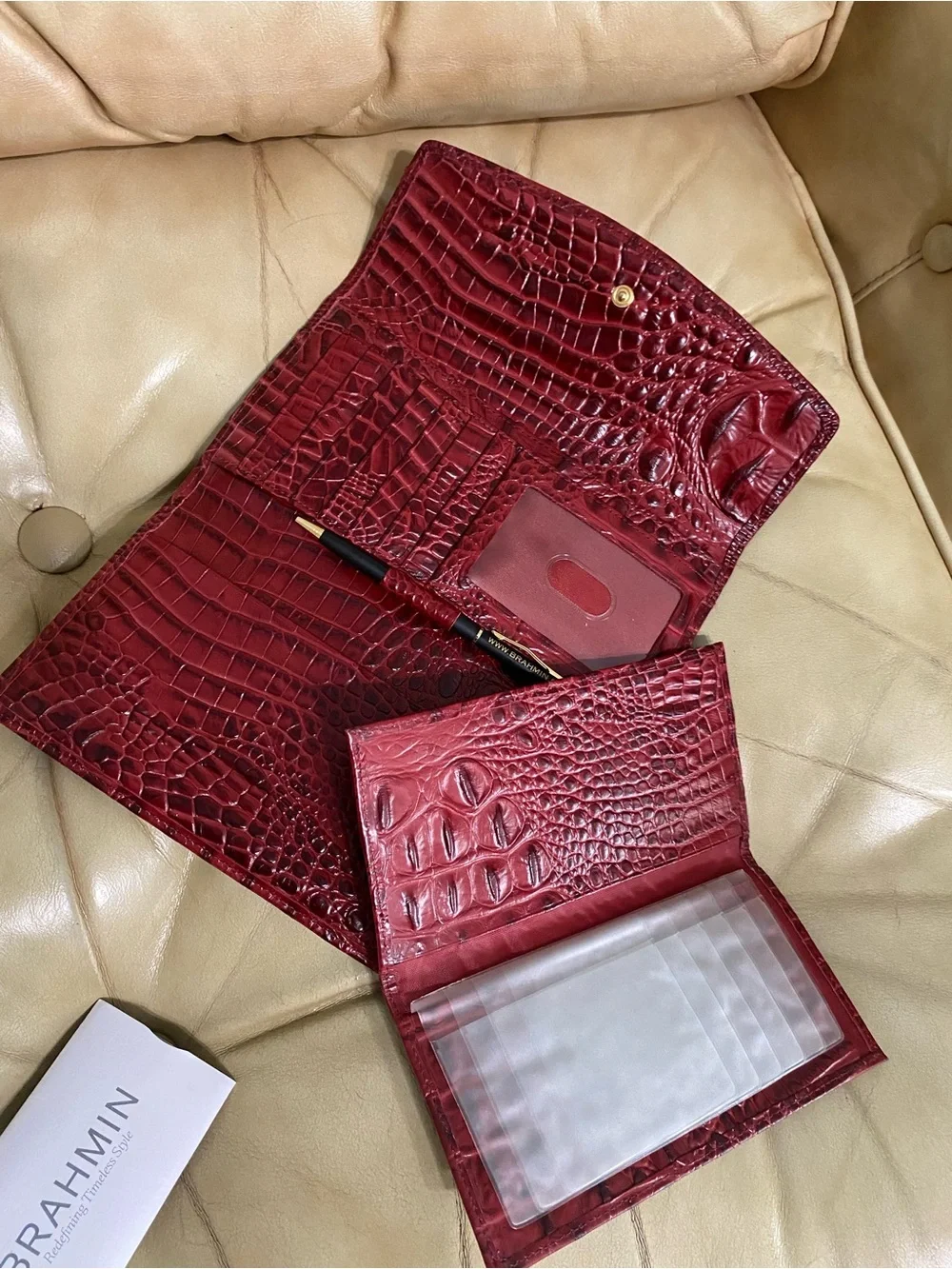 LKNW Vintage Brahmin Cranberry Leather Checkbook Wallet Wine Burgundy Melbourne
